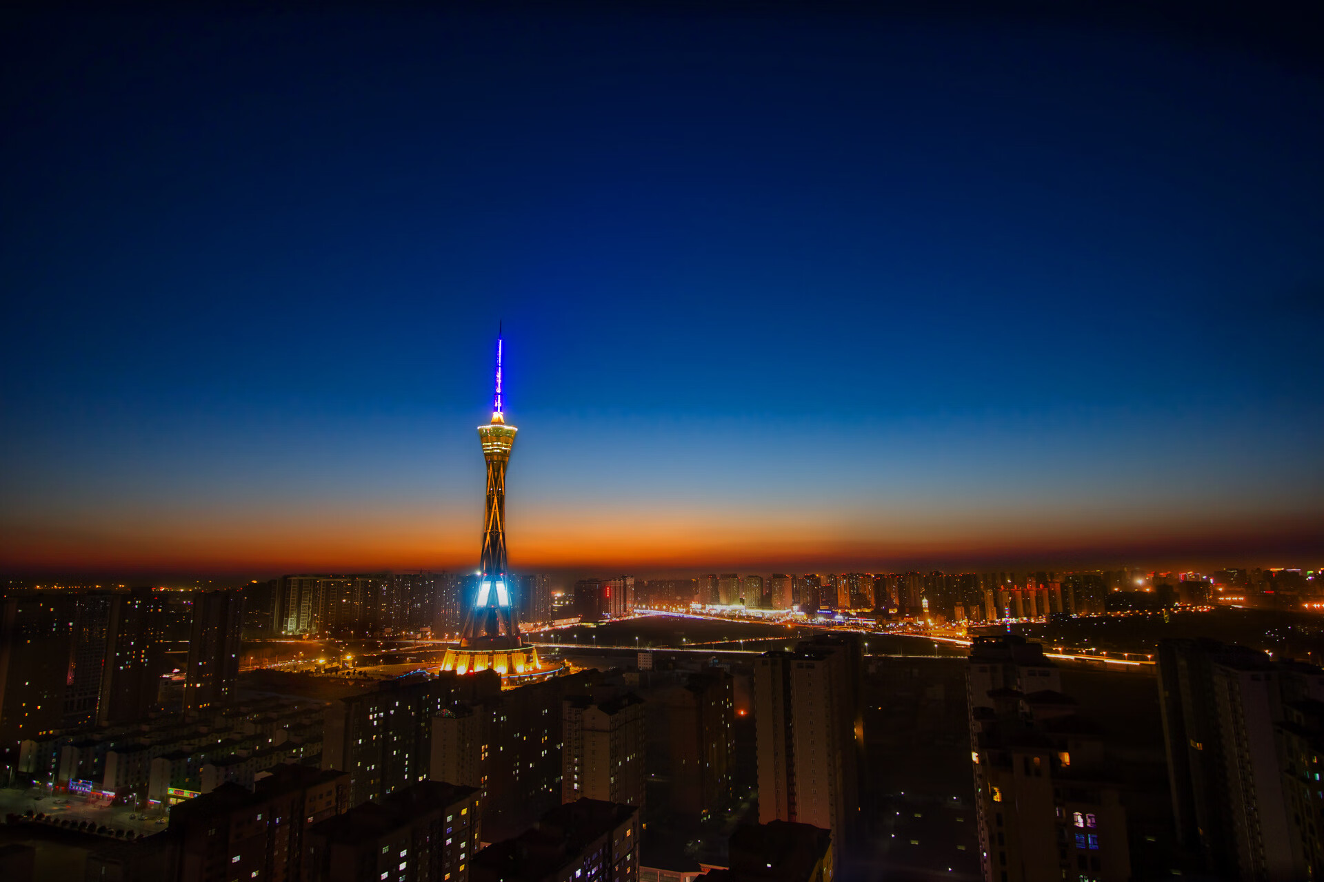 乌拉圭队在巴黎奥运会比赛中展现出快速反击战术，乌拉圭足球奥运会